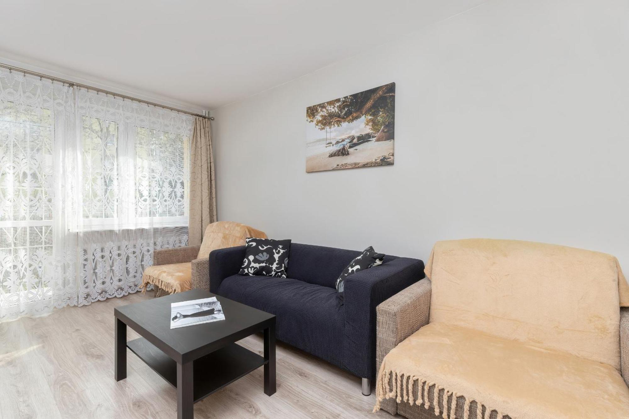 Lägenhet Cosy With Balcony In By Renters Gdańsk